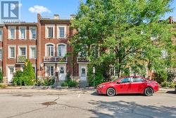 8 JIM BAIRD MEWS Toronto (Downsview-Roding-Cfb), ON M3L 0C6