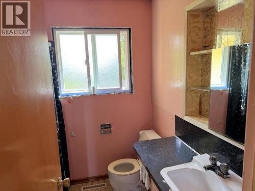 4696 Cascade Place, Powell River, BC - Indoor Photo Showing Bathroom