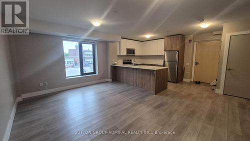 202 - 293 VIEWMOUNT AVENUE , Toronto, Ontario M6B 3H8 5