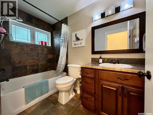 504 Wright Road, Moosomin, SK - Indoor Photo Showing Bathroom