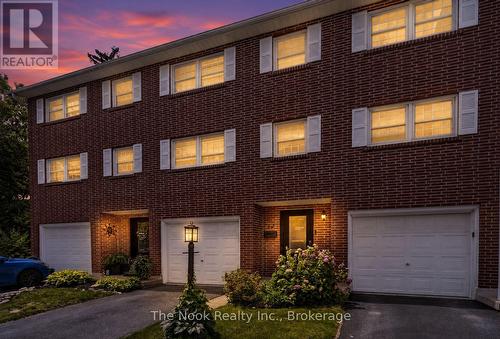 12 - 91 LIVINGSTON AVENUE  Grimsby (Grimsby West), ON L3M 1L4