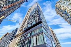 1810 - 68 SHUTER STREET Toronto, ON M5B 1B4