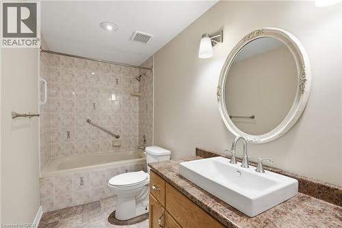 3pc Bathroom - 5 Manor Crescent, Grimsby, ON - Indoor Photo Showing Bathroom