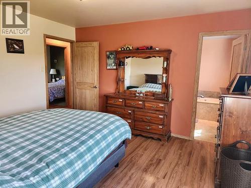 242 Dawson Drive, Faro, YT - Indoor Photo Showing Bedroom