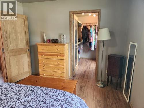 242 Dawson Drive, Faro, YT - Indoor Photo Showing Bedroom