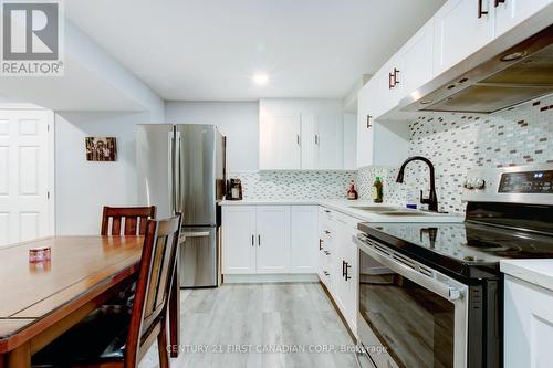 79 Newbridge Crescent, Brampton (Westgate), ON - Indoor Photo Showing Kitchen