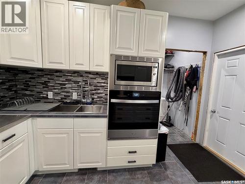 123 Chitek Drive, Chitek Lake, SK - Indoor Photo Showing Kitchen