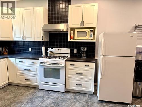 123 Chitek Drive, Chitek Lake, SK - Indoor Photo Showing Kitchen