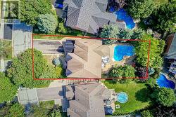 709 HIGHLAND BLADE ROAD Newmarket, ON L3X 1P3
