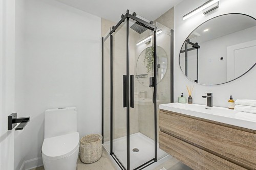 Salle de bains - 145 Rue Bachand, Noyan, QC - Indoor Photo Showing Bathroom