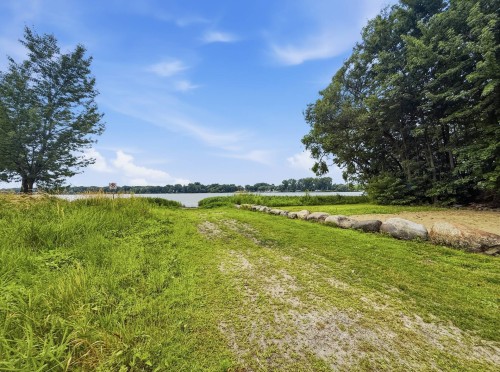 Vue sur l'eau - 145 Rue Bachand, Noyan, QC - Outdoor With View