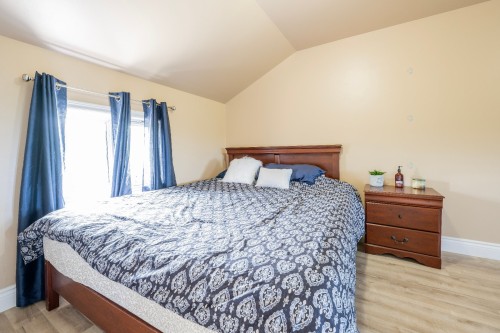 Chambre à coucher principale - 74 Ch. Abdon, Les Îles-De-La-Madeleine, QC - Indoor Photo Showing Bedroom