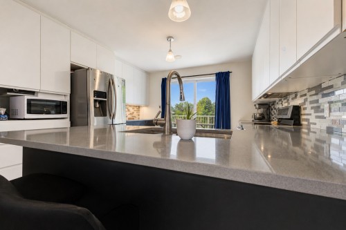 Cuisine - 373Z Rue Upper Edison, Saint-Lambert, QC - Indoor Photo Showing Kitchen