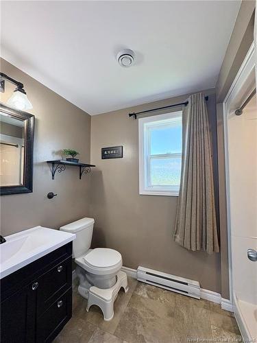 2 Scotch Pine St, Moncton, NB 