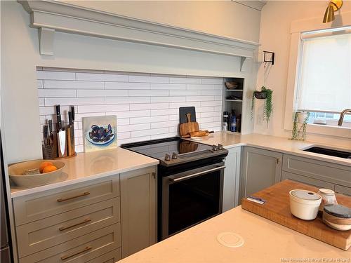 1635 Queen Elizabeth Dr, Bathurst, NB 
