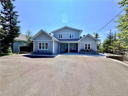 1635 Queen Elizabeth Dr, Bathurst, NB 