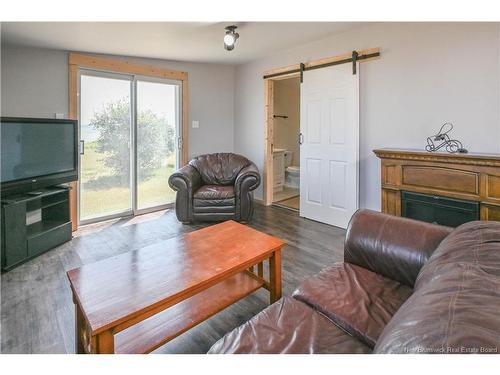 1990 Chatillon St, Maisonnette, NB 