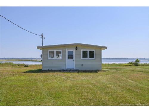 1990 Chatillon St, Maisonnette, NB 