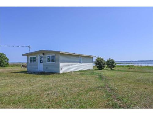 1990 Chatillon St, Maisonnette, NB 