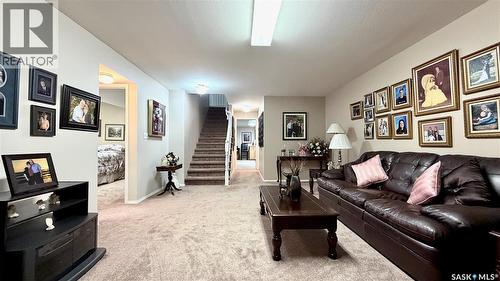 114 619 Heritage Lane, Saskatoon, SK - Indoor Photo Showing Living Room