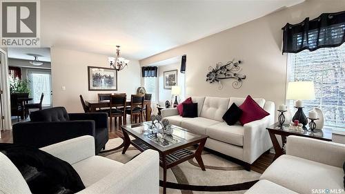 114 619 Heritage Lane, Saskatoon, SK - Indoor Photo Showing Living Room