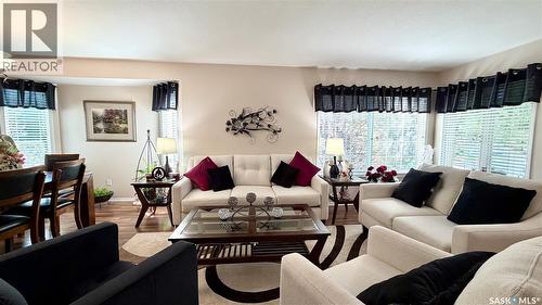 114 619 Heritage Lane, Saskatoon, SK - Indoor Photo Showing Living Room