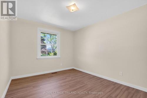 7 Thompson Avenue, St. Thomas, ON - Indoor Photo Showing Other Room