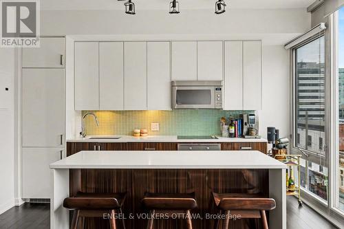 513 - 300 Lisgar Street, Ottawa, ON - Indoor Photo Showing Kitchen With Upgraded Kitchen