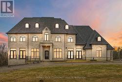 76 CEDAR RIDGE ROAD  Whitchurch-Stouffville, ON L4A 2H6