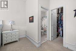 Walk In Closet - 