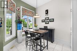 Breakfast Nook - 