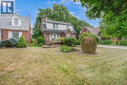 561 QUEEN STREET Chatham, ON N7M 2J7