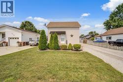 518 ARQUETTE AVENUE  Mcgregor, ON N0R 1J0