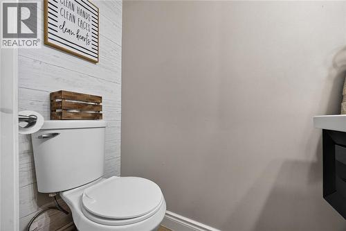 395 Brooktree Drive, St Clair, ON - Indoor