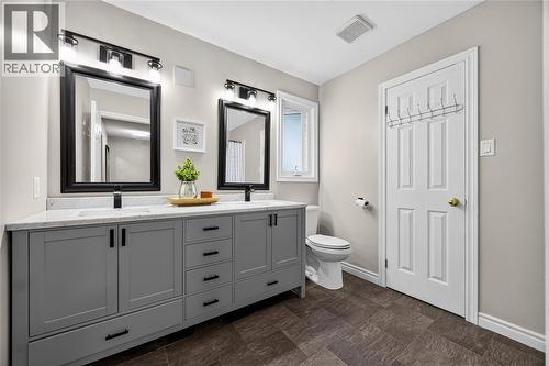 395 Brooktree Drive, St Clair, ON - Indoor Photo Showing Bathroom