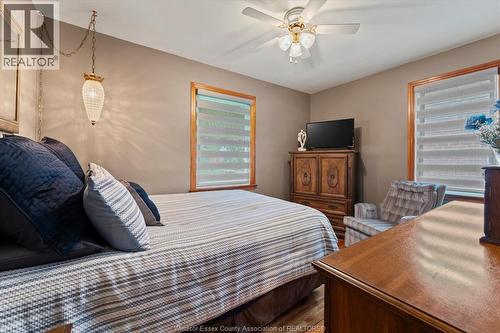 1003 Isabelle Place, Windsor, ON - Indoor Photo Showing Bedroom