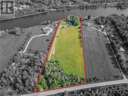 1200 River Road, Massey, ON 
