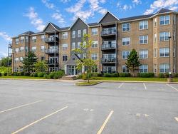 105 119 Walker Avenue  Lower Sackville, NS B4C 0A8