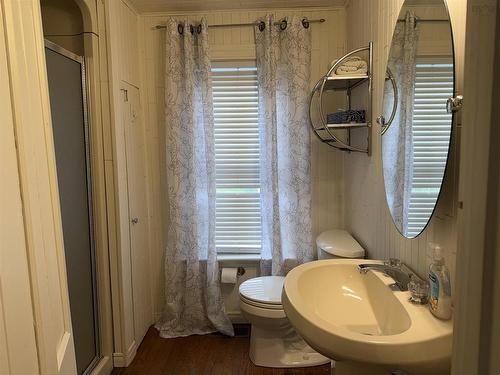 69 Alice Street, Truro, NS - Indoor Photo Showing Bathroom