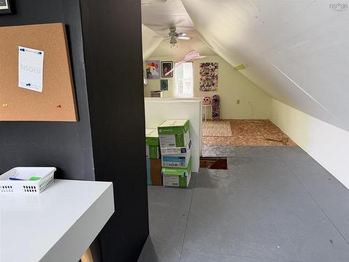 69 Alice Street, Truro, NS - Indoor Photo Showing Other Room