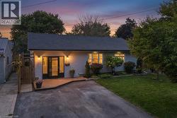 26 MARKET Street  Kitchener, ON N2K 1H2