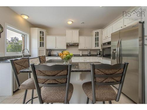 31 Grebe Avenue, Timberlea, NS - Indoor Photo Showing Kitchen