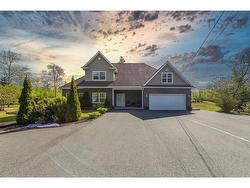 31 Grebe Avenue  Timberlea, NS B3T 1J1