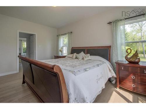 31 Grebe Avenue, Timberlea, NS - Indoor Photo Showing Bedroom