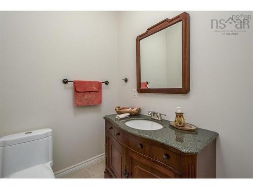 31 Grebe Avenue, Timberlea, NS - Indoor Photo Showing Bathroom