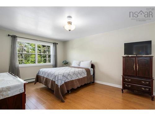 31 Grebe Avenue, Timberlea, NS - Indoor Photo Showing Bedroom