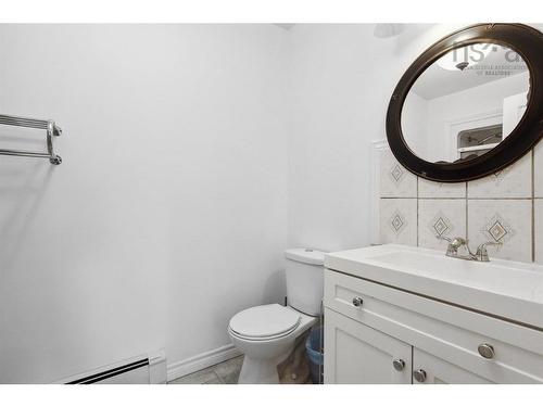31 Grebe Avenue, Timberlea, NS - Indoor Photo Showing Bathroom