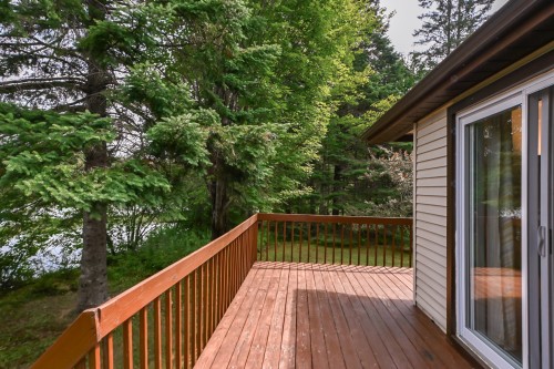 Terrasse - 16 Ch. Du Lac-Adair, Saint-Hippolyte, QC - Outdoor With Deck Patio Veranda With Exterior