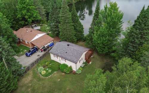 Photo aérienne - 16 Ch. Du Lac-Adair, Saint-Hippolyte, QC - Outdoor