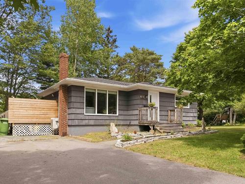 50 Marie Avenue  Bridgewater, NS B4V 3B3